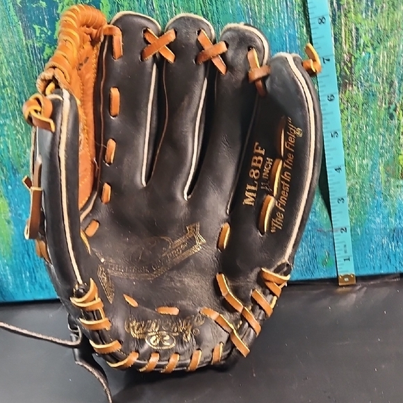 Rawlings Black and Tan Baseball Glove - Picture 1 of 6